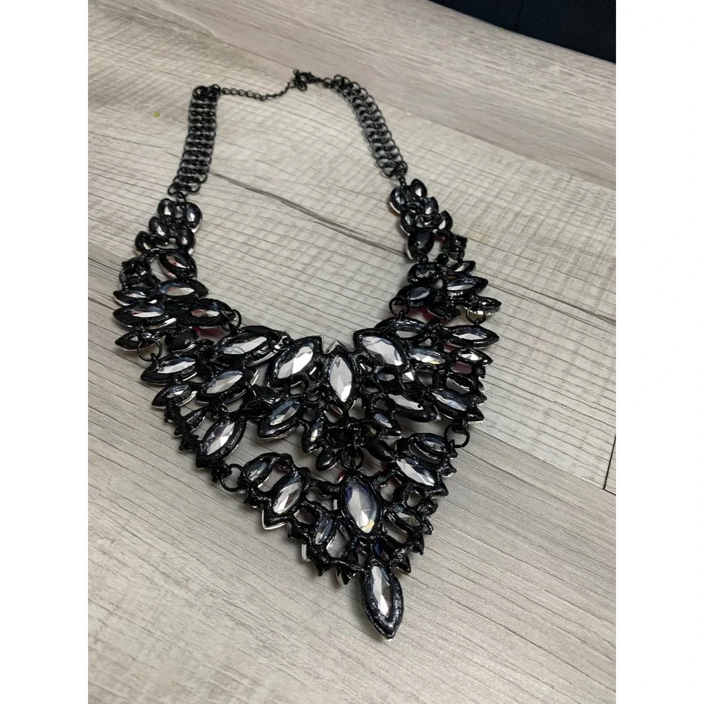 Multicolor Rhinestone Statement Bib Necklace Black Metal‎ Crystal Jewel Collar